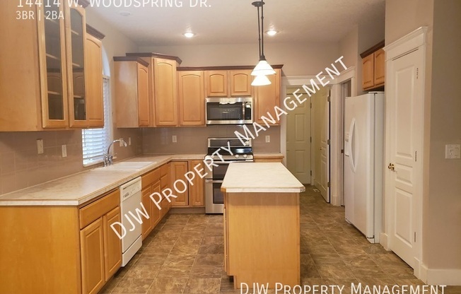 14414 W WOODSPRING DR