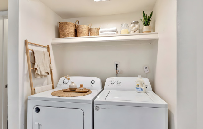 2 beds, 2 baths, 1,043 sqft, $1,399, Unit P142