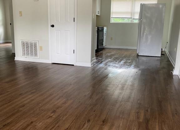 3674 Deans Bridge Rd  Apt 6 Hephzibah GA. 30815