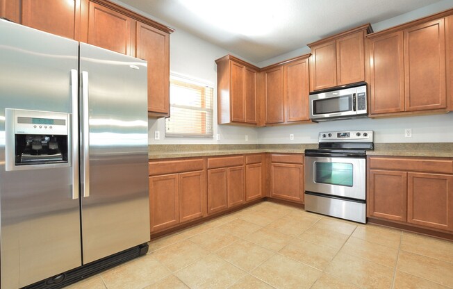 Spacious 4-Bedroom Town Home for Rent in Altamonte Springs, FL