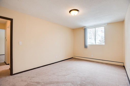 1 bed, 1 bath, 750 sqft, $930, Unit W 103