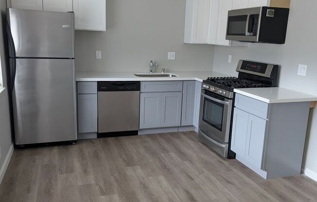 1 bed, 1 bath, $1,595, Unit 03