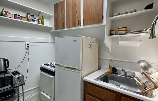 1 bed, 1 bath, 321 sqft, $1,750