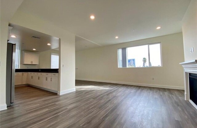 3 beds, 2.8 baths, 1,620 sqft, $3,695, Unit 301