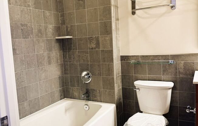 Studio, 1 bath, $2,195, Unit 223