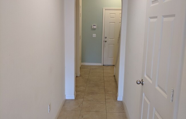 Pond view!!  3Bed/2.5Bath/1car Garage Townhouse in the Gated community of Heritage Commons.