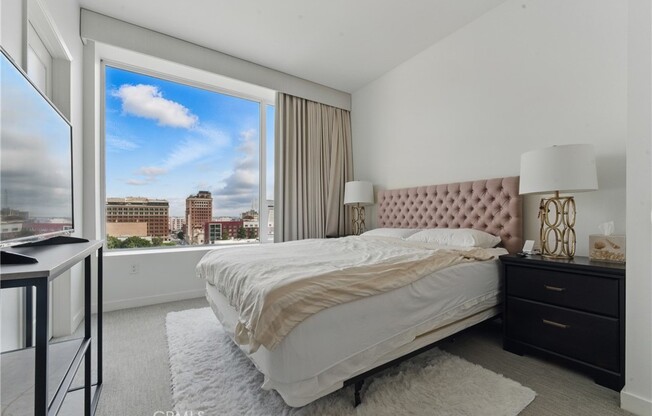 2 beds, 2 baths, 1,353 sqft, $5,500, Unit 1010
