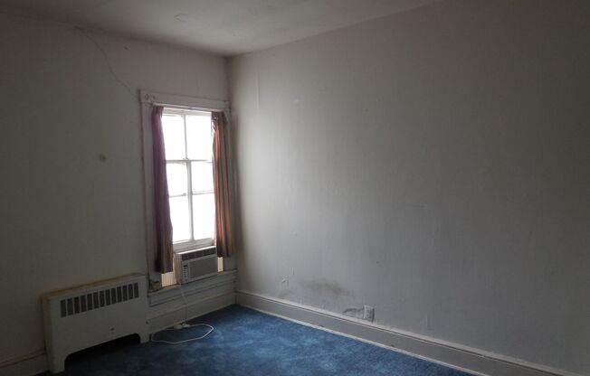 $4500 / 4br - Sunny 4 Bedroom 2 Bath Georgetown Townhouse (3314 Prospect Street, NW Washington, DC)