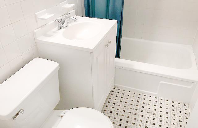 Studio, 1 bath, $2,500, Unit 1-F