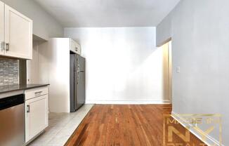 1 bed, 1 bath, $3,000, Unit 2D