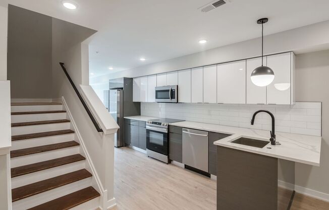 1715 N 25th St. - DPD 8510