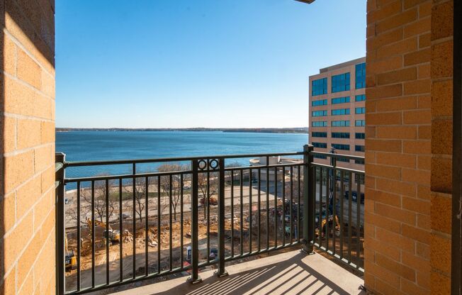 1 bed, 1 bath, 855 sqft, $1,795, Unit 0607