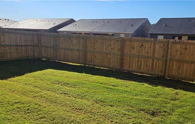 3 beds, 2 baths, 1,300 sqft, $1,550, Unit 533 69th Ave