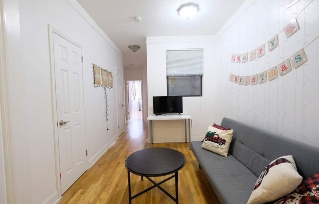 750 9 AVE