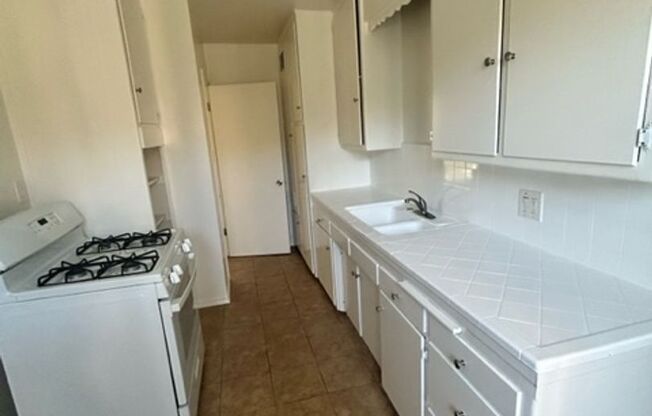 1 bed, 1 bath, 453 sqft, $2,295, Unit 1228-8