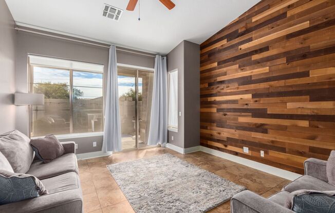 Beautiful Townhome in the Gated Stonecliffe Community – Foothills Living!