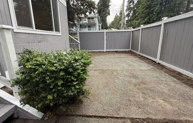 7900 Edmonds 4-Plex