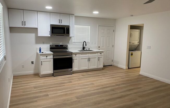 1 bed, 1 bath, $1,400