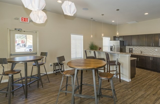 Leasing Center