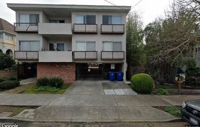 COMING SOON-1 bedroom, 1 bathroom apartment in a quiet lovely South Berkeley. Less than a mile from UC Berkeley