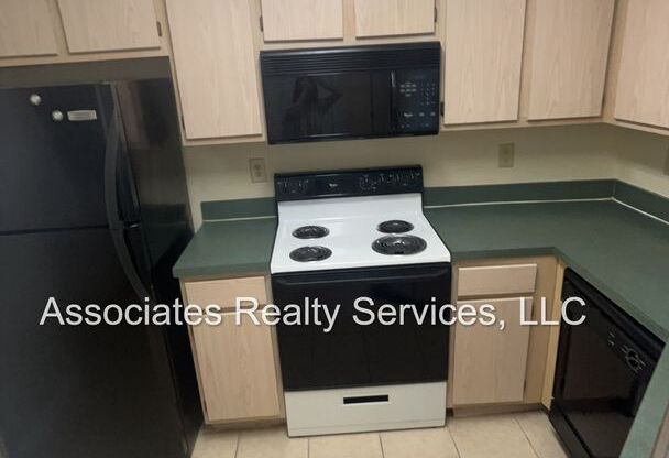 1 bed, 1 bath, $925, Unit Unit 1014
