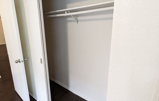 2 beds, 2 baths, 900 sqft, $1,575, Unit #01