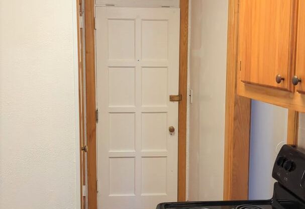 1 bed, 1 bath, 230 sqft, $625, Unit 223