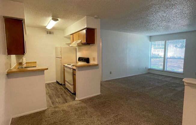 1 bed, 1 bath, 710 sqft, $870, Unit 184