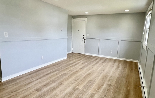 27 ELMWOOD PARK