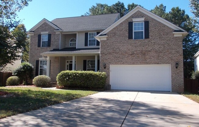 Large 6 Bedroom, 3 Bath house in Pineville