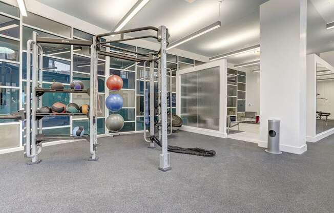 Modern Fitness Center at TENmflats, Columbia