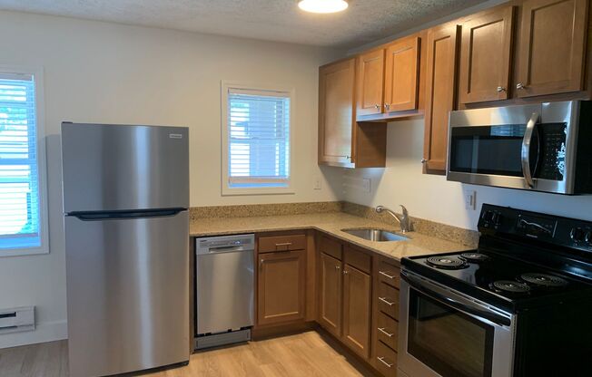 NEWLY RENOVATED FOR 2022-2023- 2 Bedroom, 1 Bathroom Apartment- 1 Block from IU Campus!