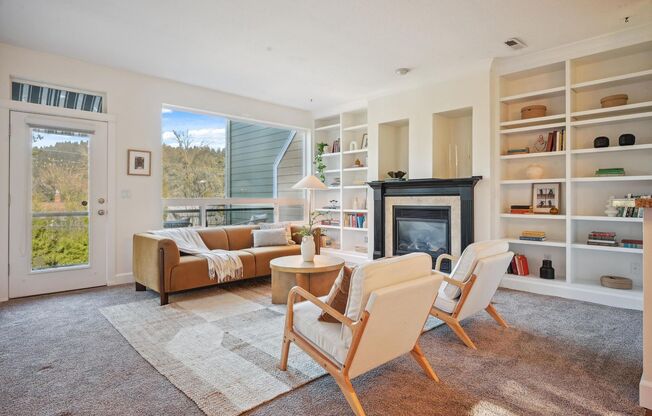 Generous Townhome, Balcony Views, Garage and Ideal Location! 2 Bed, 2.5 Bath in Hillsdale