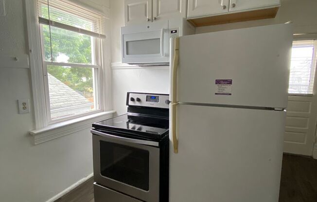 1 bed, 1 bath, 700 sqft, $725