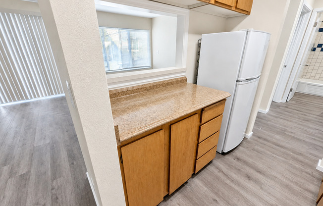 1 bed, 1 bath, 605 sqft, $1,695, Unit 006