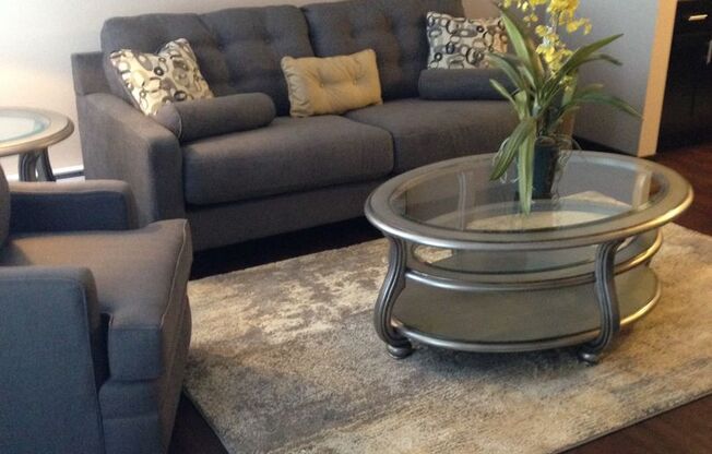 1 bed, 1 bath, 797 sqft, $1,525, Unit 5203