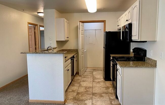 3 beds, 2 baths, $2,175, Unit UNIT C203