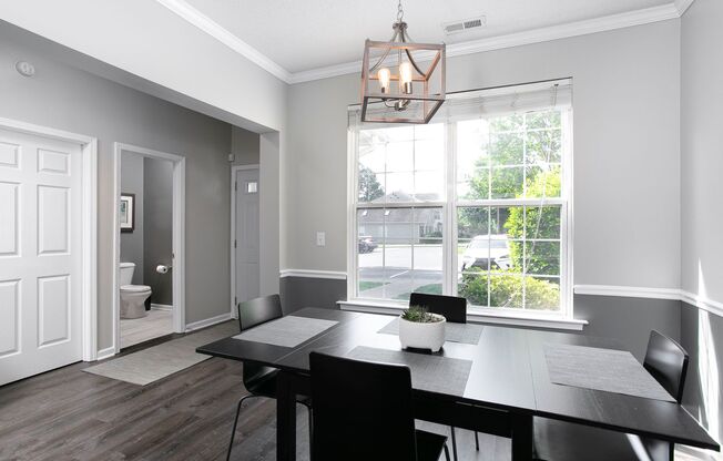 3 Bd / 2.5 Bth townhouse in SW Durham Auburn Square!