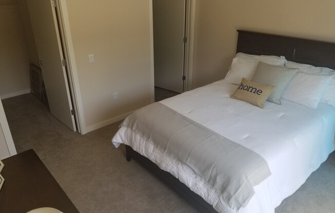 2 beds, 2 baths, 1,100 sqft, $1,775, Unit 109