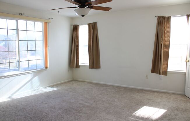 2 beds, 2.5 baths, $2,500, Unit #D