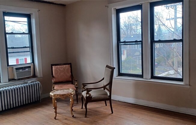 1 Hillside Avenue