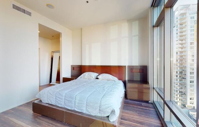 2 beds, 3 baths, 1,660 sqft, $6,000, Unit 1616