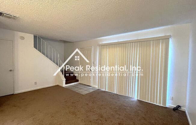 2 beds, 1 bath, $1,425, Unit #4