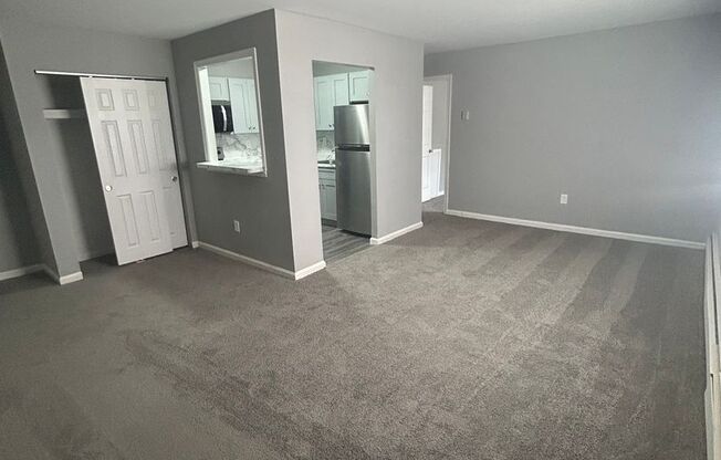 1 bed, 1 bath, 625 sqft, $1,325, Unit F02
