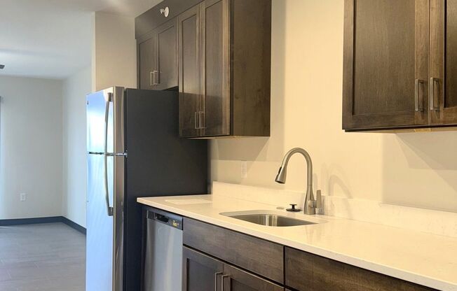 2 beds, 1 bath, 825 sqft, $1,295, Unit #612
