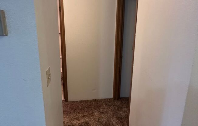 2 beds, 1.5 baths, 950 sqft, $1,600, Unit A103