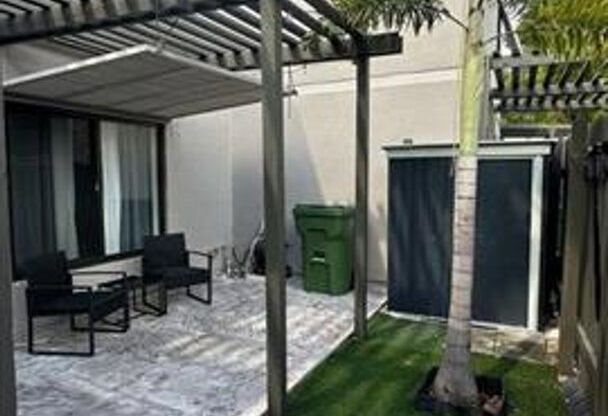 11205 NW 15th St th 11205, Pembroke Pines, FL 33026