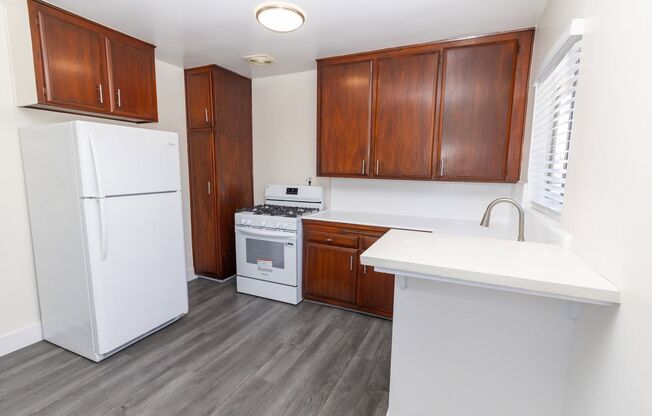 Studio, 1 bath, $2,095, Unit 30