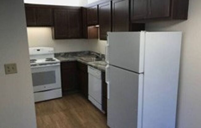 2 beds, 1.5 baths, 650 sqft, $1,375, Unit 104