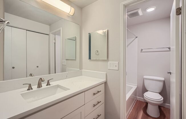 2 beds, 2 baths, 1,000 sqft, $2,595, Unit Unit D204